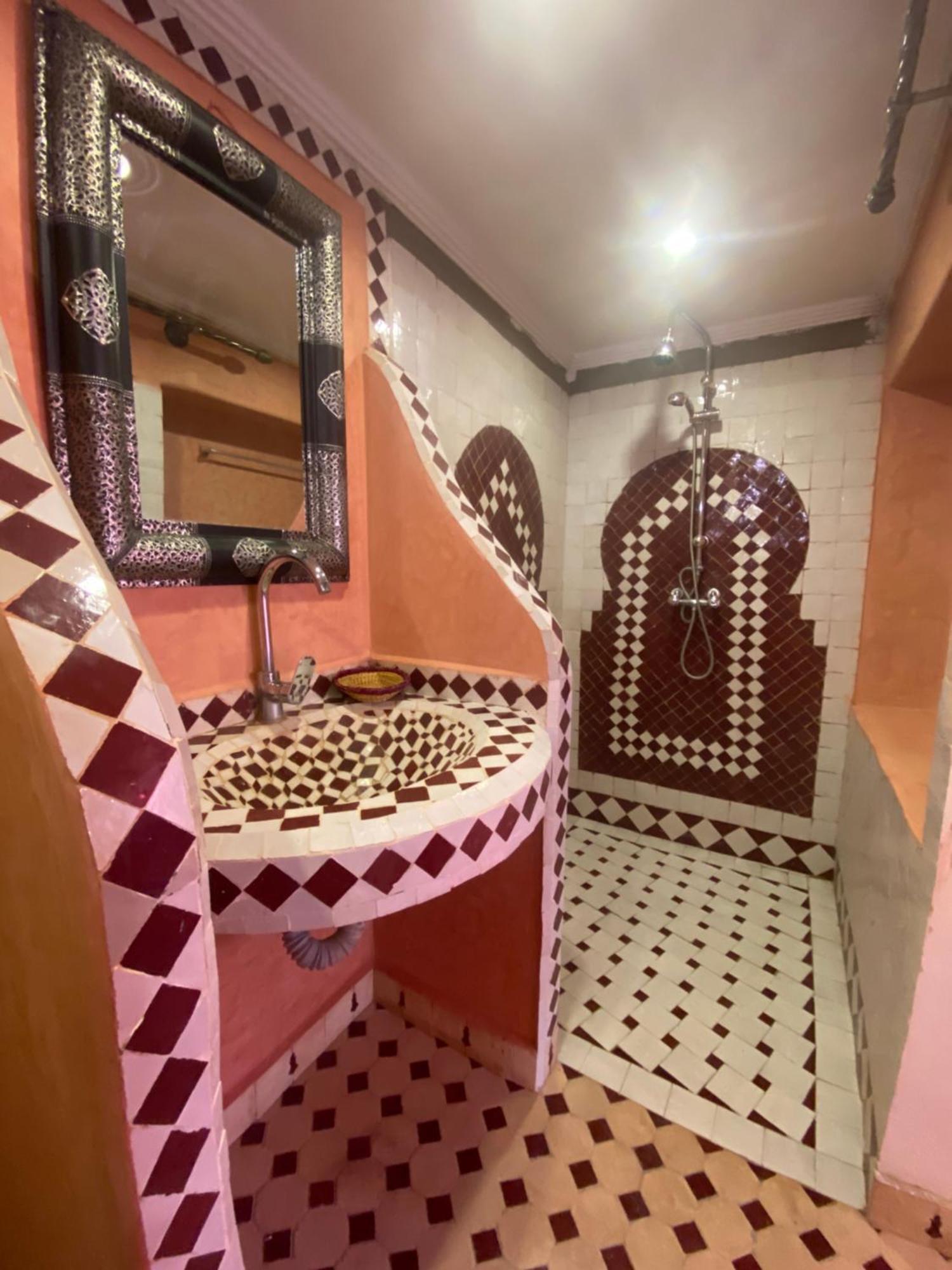 Tamellalt  Tafsut Dades Guesthouse Stay With Locals מראה חיצוני תמונה